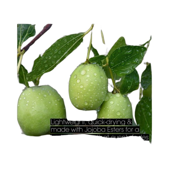 St. Tropez Self Tan Bronzing Mousse, 4 fl. oz. - Picture 3 of 5